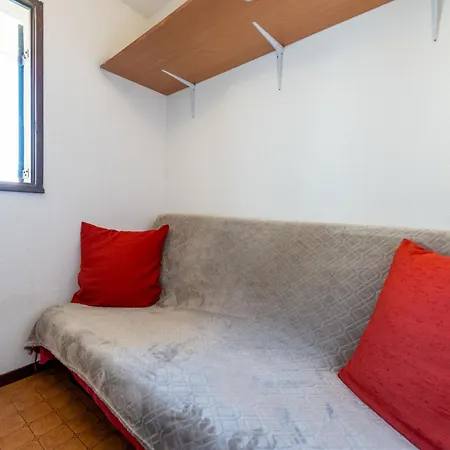 아파트 Les Eaux Vives 1 & 2-2 By Interhome *