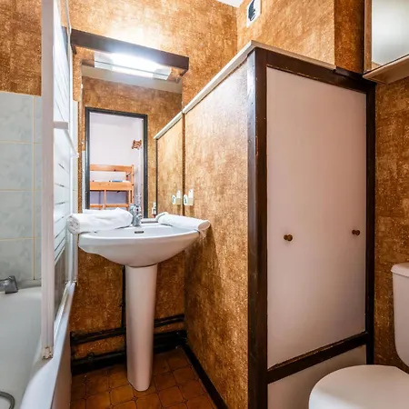 Les Eaux Vives 1 & 2-2 By Interhome Saint-Pierre-la-Mer (Aude)