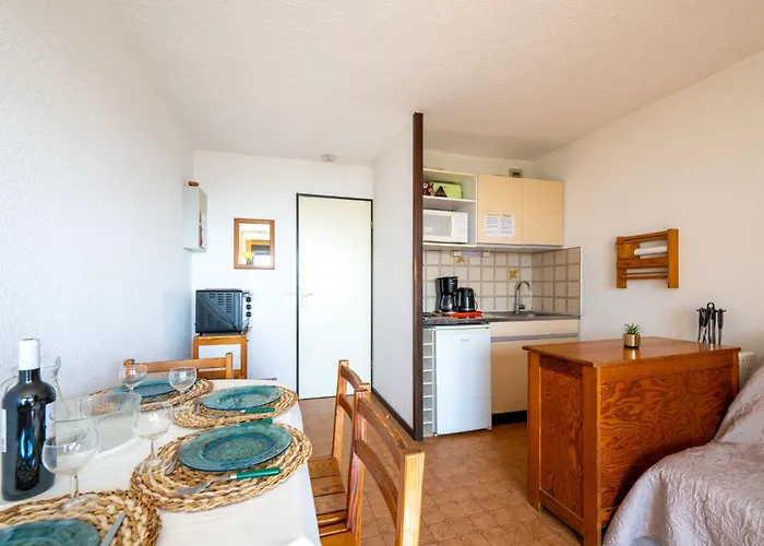 Les Eaux Vives 1 & 2-2 By Interhome Saint-Pierre-la-Mer (Aude)